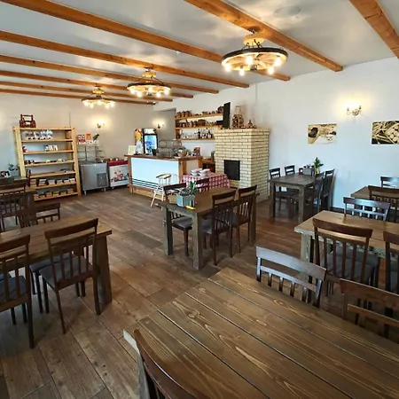 Meierei Kohviku Majutus Mini-hôtel